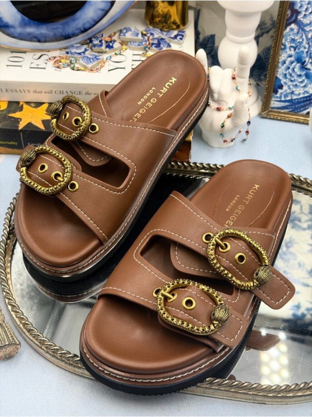 🆕 KURT GEIGER LONDON 🧿 NWOB Mayfair 2 Buckle Sandal, Tan Leather - Sz 37 US 7